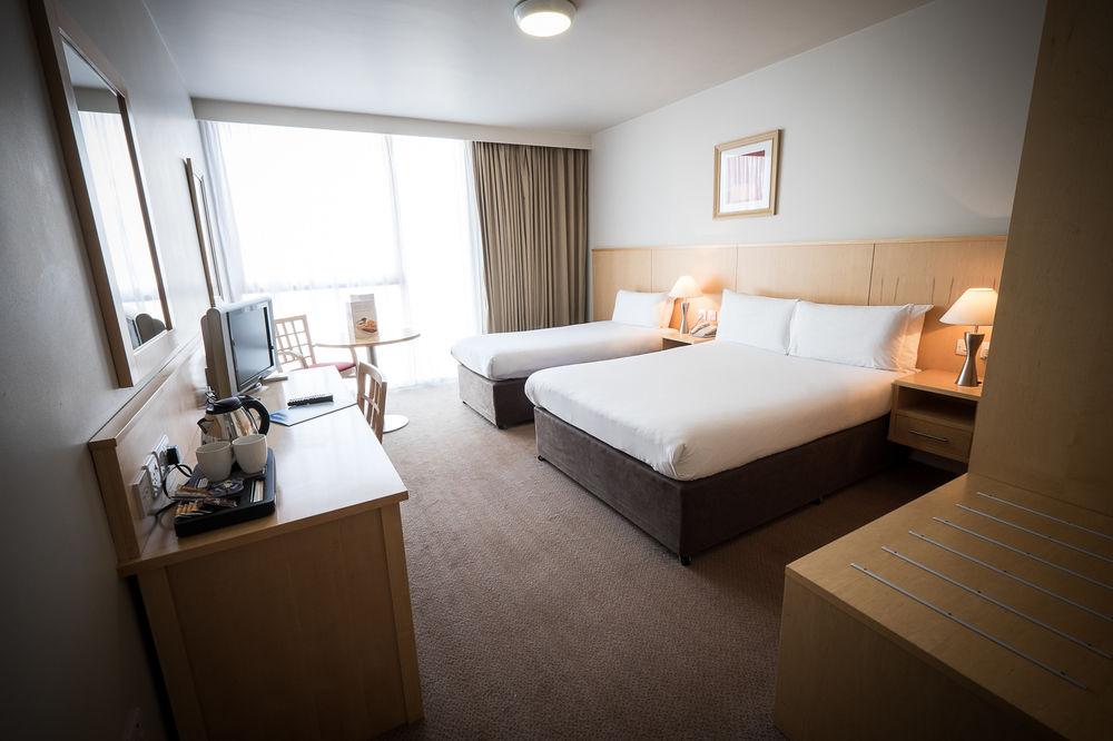 Travelodge Dublin Airport South Luaran gambar