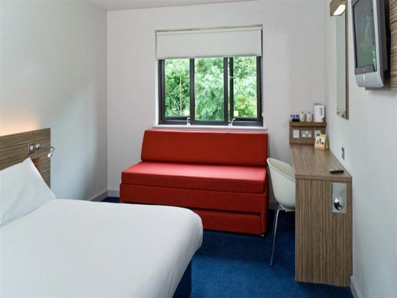 Travelodge Dublin Airport South Luaran gambar